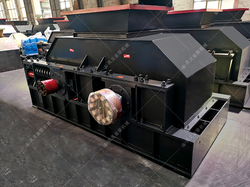 1200x800大型直連式對輥制砂機發(fā)貨圖片